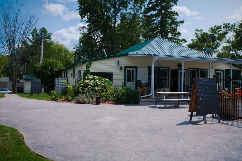 Woodland Estate Resort Campbellford Zewnętrze zdjęcie